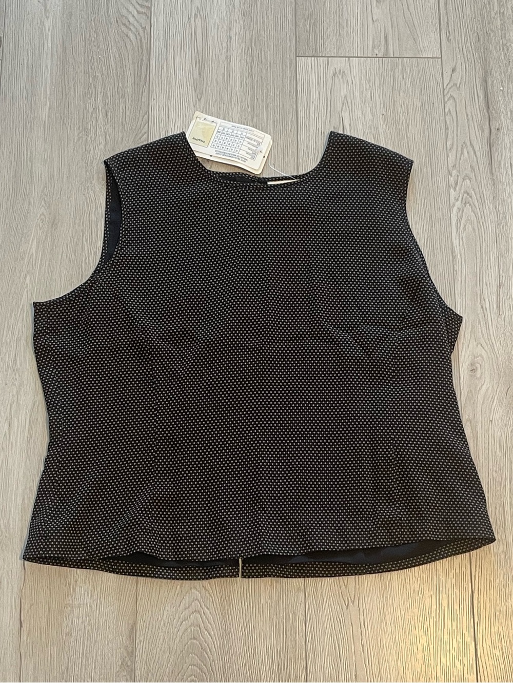 NWT Vintage Deadstock 80’s Printed Satin Sleeveless Blouse